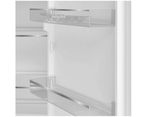 Встраиваемый холодильник Hotpoint HBH 18 белый Встраиваемый холодильник Hotpoint HBH 18 белый