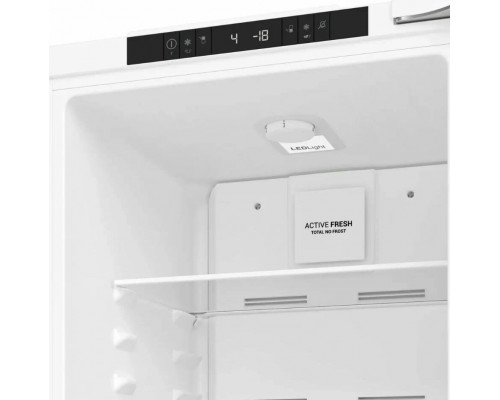 Встраиваемый холодильник Hotpoint HBT 18 Встраиваемый холодильник Hotpoint HBT 18