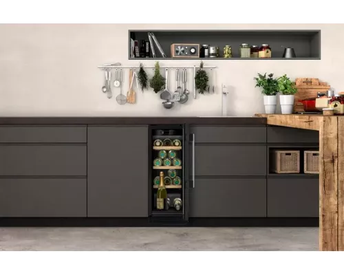 Винный шкаф Neff KU9202HF0