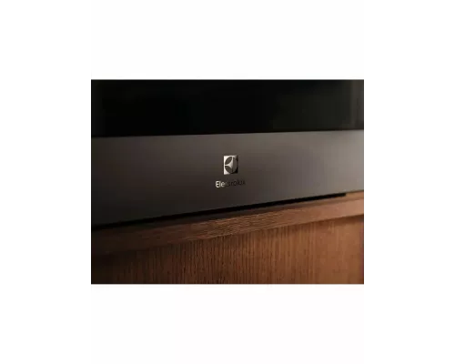 Встраиваемая микроволновая печь Electrolux KVM9E2XT черный