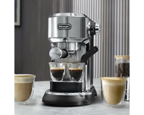 Кофеварка DeLonghi EC950.M серебристый