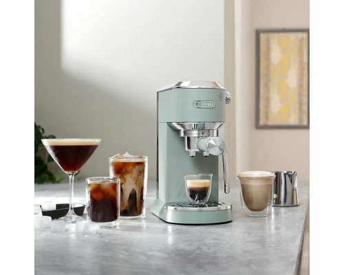 Кофеварка Delonghi EC890.GR