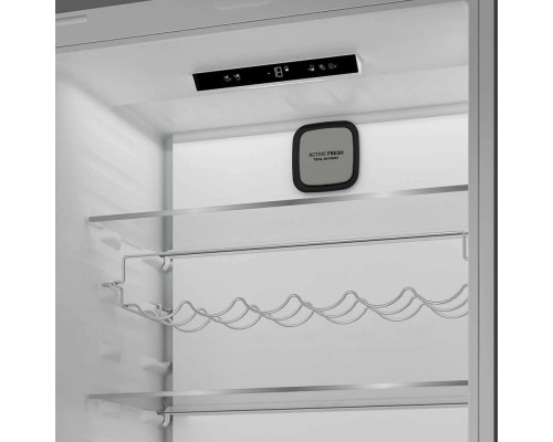 Встраиваемый холодильник HOTPOINT HBT 400I