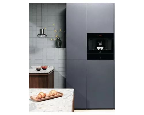 Кофемашина Electrolux KBC85Z черный