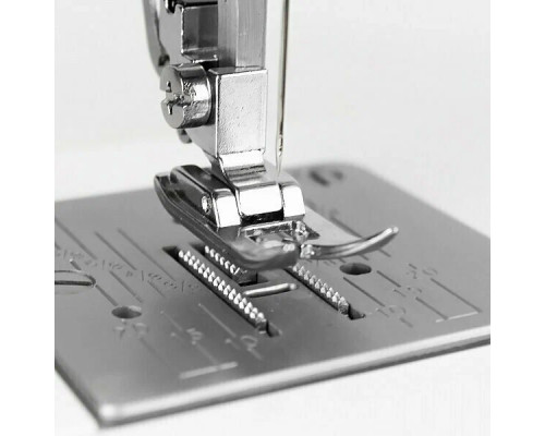 Швейная машинка Janome LW-30