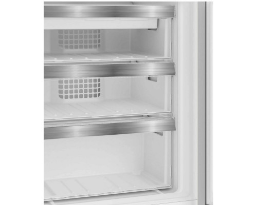 Встраиваемый холодильник Hotpoint HBH 20I белый