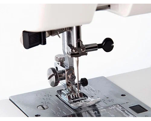 Швейная машина Janome 7524A белый