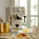 Кофеварка DeLonghi ECP33.21. W белый