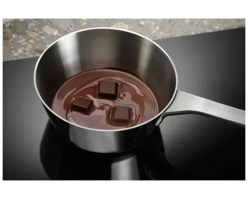 Варочная поверхность Electrolux LIL61424C черный