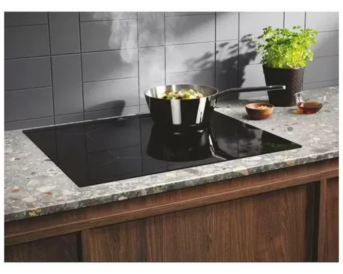 Варочная поверхность Electrolux LIL61424C черный