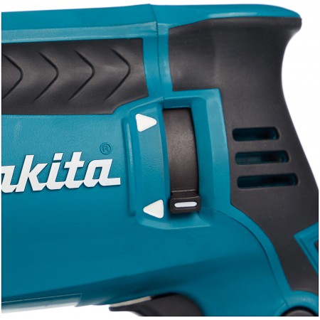 Перфоратор Makita HR2631FT {800Вт,3реж,2.7Дж,0-4600у\м,3.1кг,чем,подсветка,б\съемный патрон,АВТ}