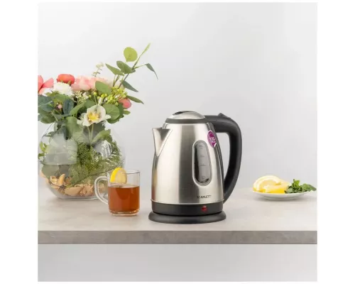 Чайник Scarlett SC-EK21S88 черный/серебристый