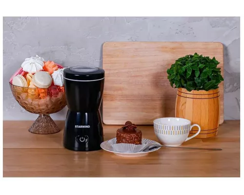 Кофемолка StarWind SGP8426 черный