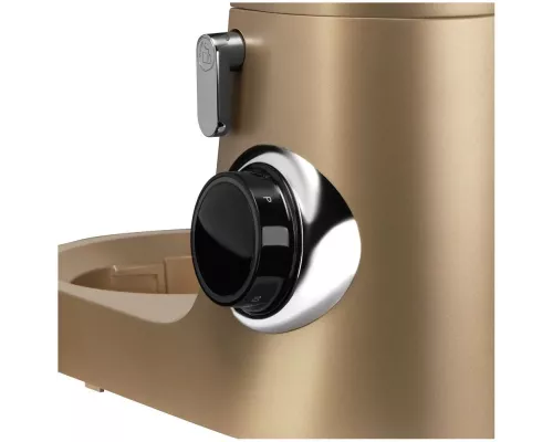 Миксер StarWind SPM6163 золотистый