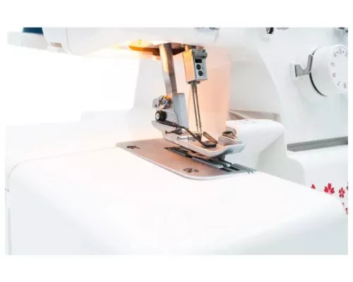Оверлок Janome HQ-075D белый