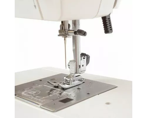 Швейная машина Janome Sewist 709