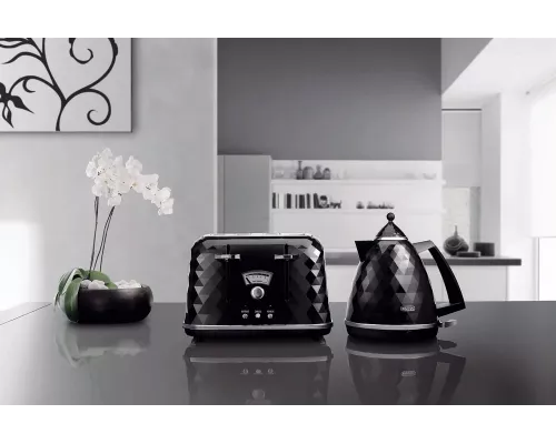 Чайник DeLonghi KBJ2001.BK