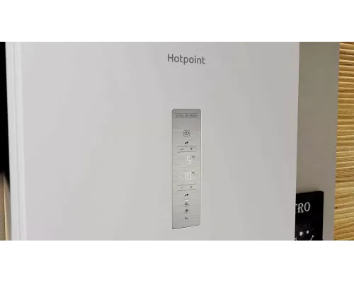 Холодильник HOTPOINT-ARISTON HT 7201I W O3