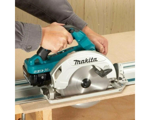 Дисковая пила Makita DHS783ZJU (ручная)