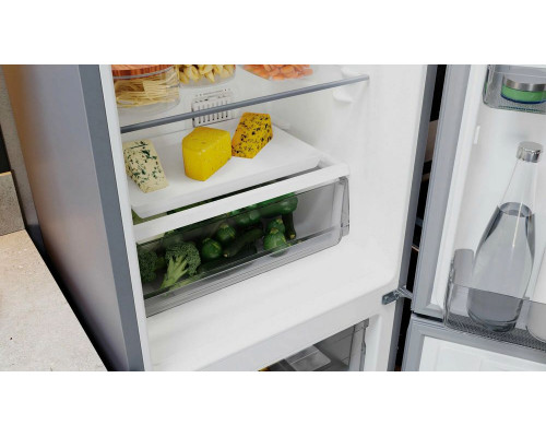 Холодильник HOTPOINT-ARISTON HT 5201I S серебристый Холодильник HOTPOINT-ARISTON HT 5201I S серебристый
