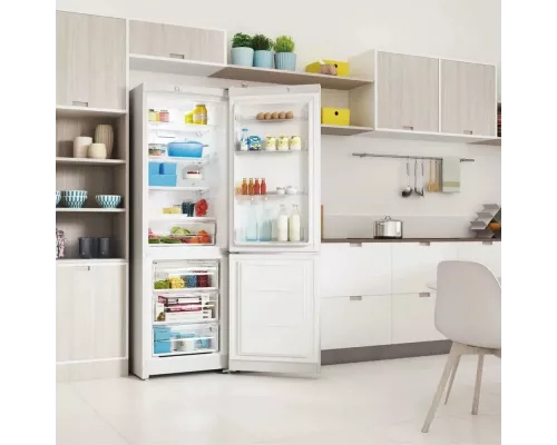 Холодильник Indesit ITS 4180 W